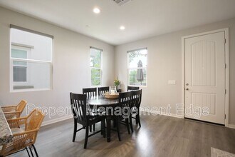 4121 Sitio Flor in Oceanside, CA - Building Photo - Building Photo