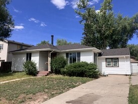 1923 E Thornburgh Dr in Laramie, WY - Building Photo
