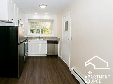 property at 1923 Willow Rd