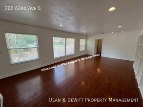 202 63rd Ave S in St. Petersburg, FL - Building Photo - Building Photo