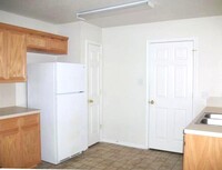 308 Janelle Dr, Unit B photo'