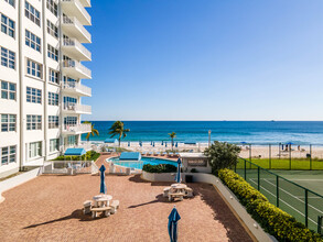 Regency Condominiums in Fort Lauderdale, FL - Building Photo - Building Photo