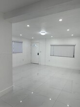 215 W 44th St in Hialeah, FL - Building Photo - Building Photo