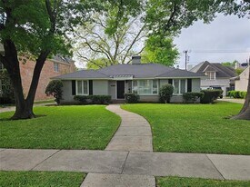 3313 Marquette St in Dallas, TX - Building Photo