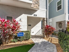 508 Laurel Pk Dr in Sarasota, FL - Building Photo - Building Photo