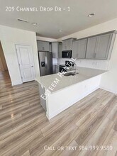 209 Channel Drop Dr in Clayton, NC - Building Photo - Building Photo