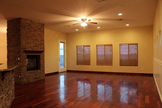 5584 Hawley Ct in Las Vegas, NV - Building Photo - Building Photo