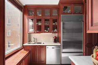 30 E 85th St in New York, NY - Building Photo - Building Photo