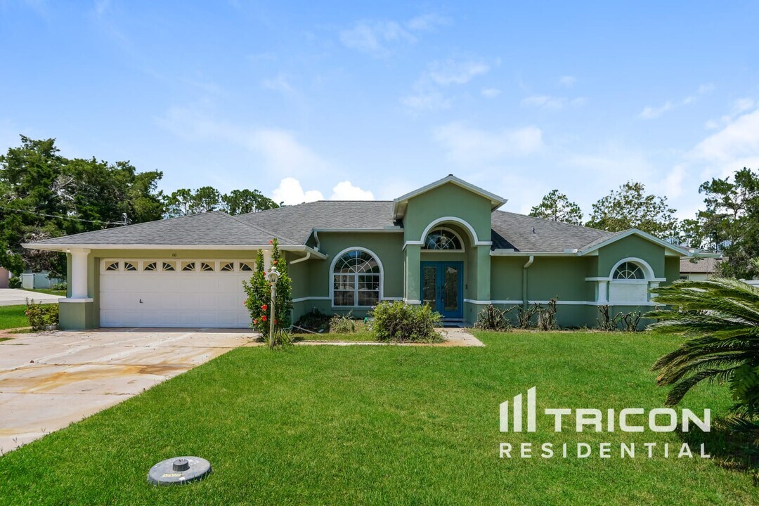 10 Pittman Dr in Palm Coast, FL - Building Photo