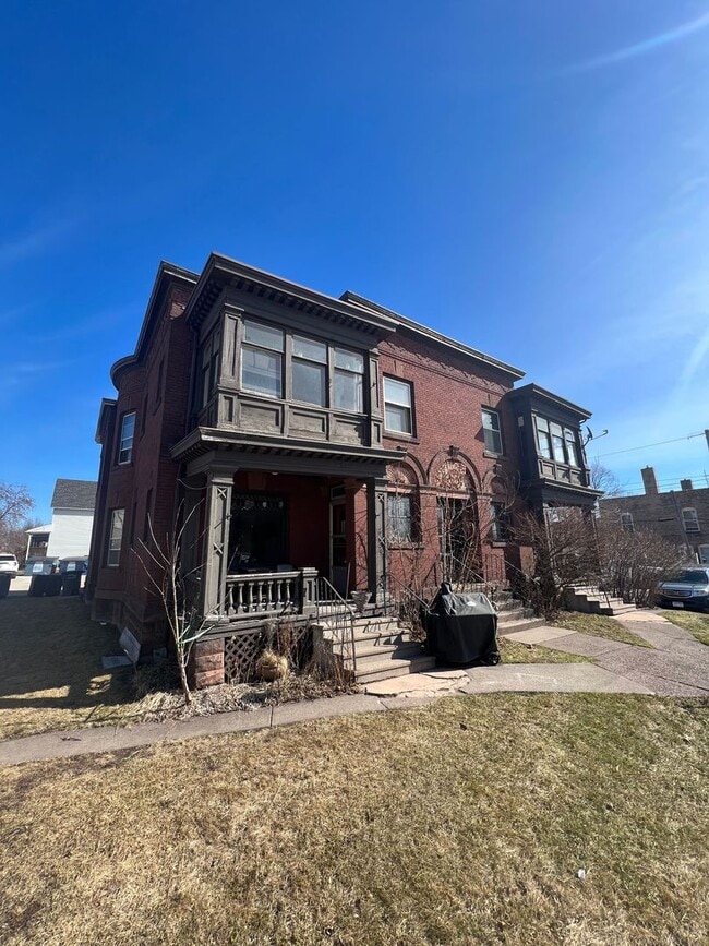 property at 108 S 14th Ave E