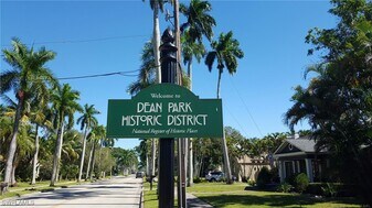 2610 Providence St in Ft. Myers, FL - Building Photo
