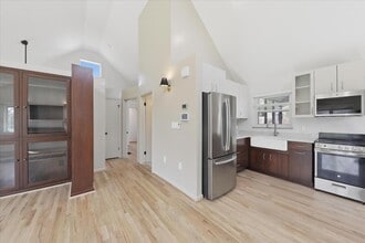 7248 Rita Ln in Madeira, OH - Building Photo - Building Photo