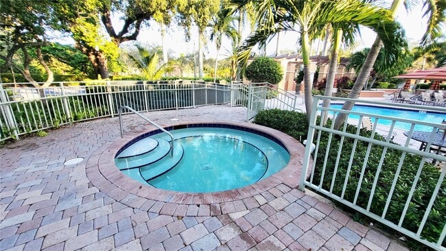 2234 Coral Reef Ct in Fort Lauderdale, FL - Building Photo - Building Photo