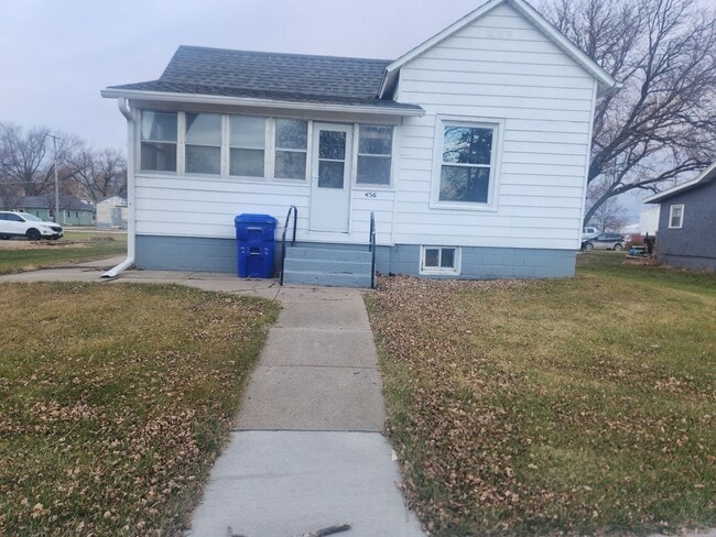 property at 456 S Walnut St