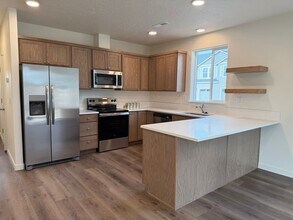 61406 Franke Ln in Bend, OR - Building Photo - Building Photo