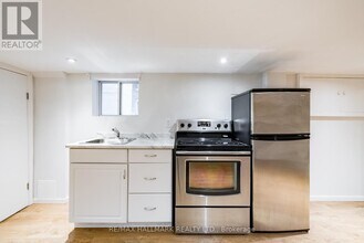 574 Milverton Blvd in Toronto, ON - Building Photo - Building Photo