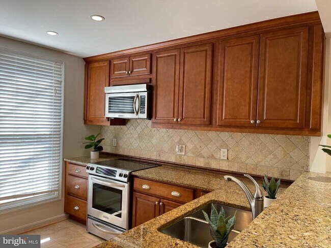 2824 Elliott St in Baltimore, MD - Building Photo - Building Photo