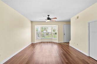 37308 Embassy Pk Ln in Dade City, FL - Building Photo - Building Photo