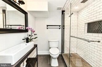 5311 Roosevelt St in Bethesda, MD - Building Photo - Building Photo