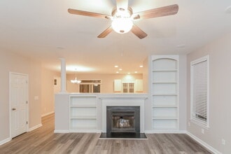 141 Pearson Place in Clayton, NC - Foto de edificio - Building Photo