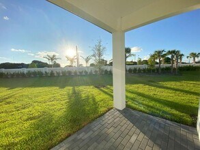 4819 Navali Dr in Wellington, FL - Building Photo - Building Photo