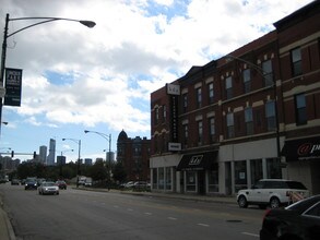 1574-1586 N Clybourn Ave in Chicago, IL - Building Photo - Building Photo