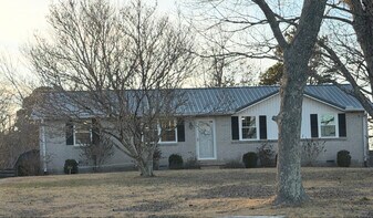 7115 Hall Ln in Fairview, TN - Building Photo