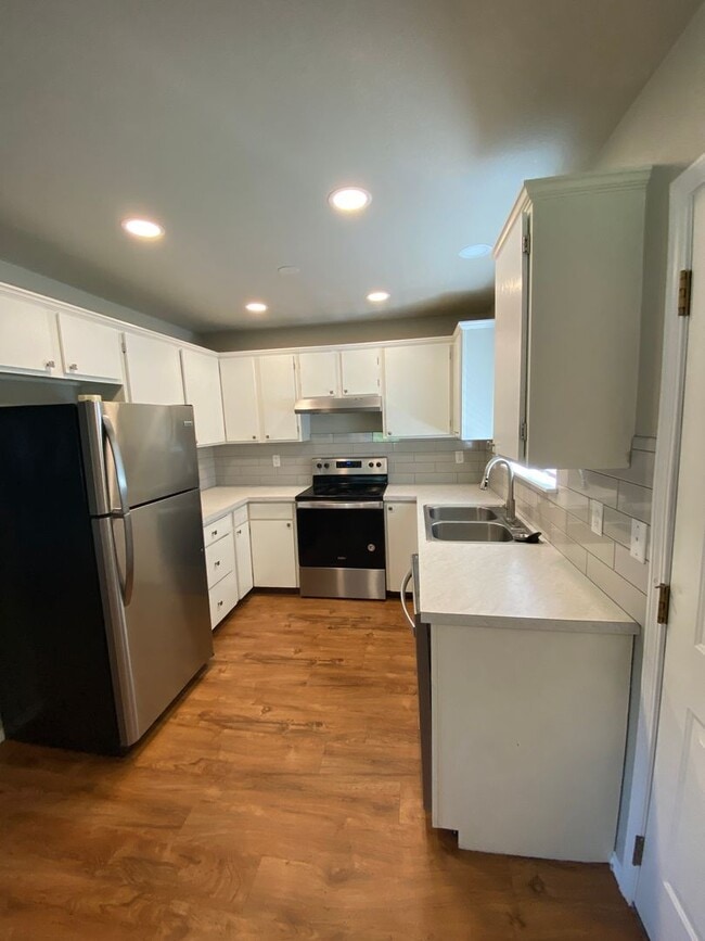 property at 3413 Cascade Loop