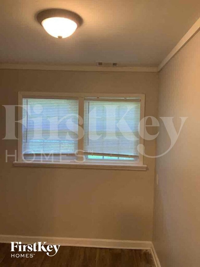 1698 Sandtown Rd SW in Atlanta, GA - Building Photo - Building Photo