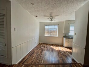 610 N Elkhart Ave in Lubbock, TX - Building Photo - Building Photo