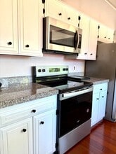 3214 SW 326th St in Federal Way, WA - Building Photo - Building Photo