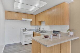 Regency Apartments in Perris, CA - Building Photo