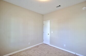 33 Daylily Ct in Hinesville, GA - Building Photo - Building Photo