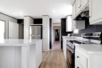 750 Silent Valley Rd in Lockhart, TX - Building Photo - Building Photo