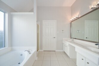 2123 Thistlerock Ln in Sugar Land, TX - Building Photo - Building Photo