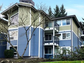 7581 Old Redmond Rd in Redmond, WA - Building Photo