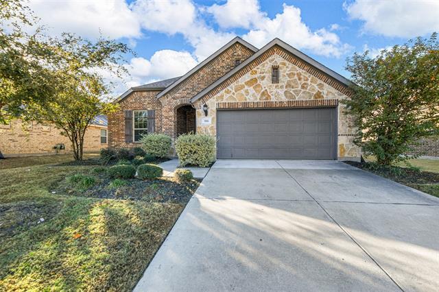 916 Water Garden Cir in Little Elm, TX - Building Photo