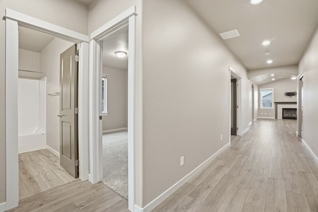 4268 May Ella Lp in Post Falls, ID - Building Photo - Building Photo