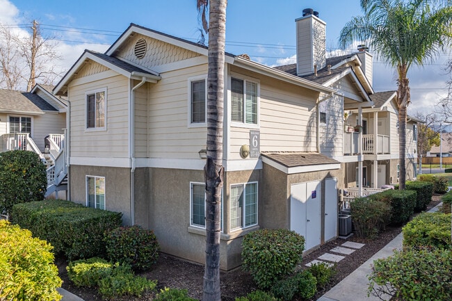 Citrus Court Apartments in Escondido, CA - Building Photo - Building Photo