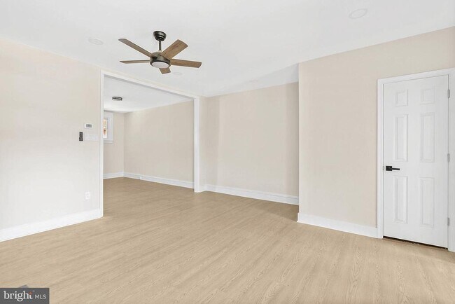 5803 Brush Rd in Philadelphia, PA - Building Photo - Building Photo