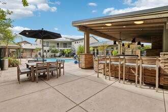 BDX at Capital Village in Rancho Cordova, CA - Foto de edificio - Building Photo