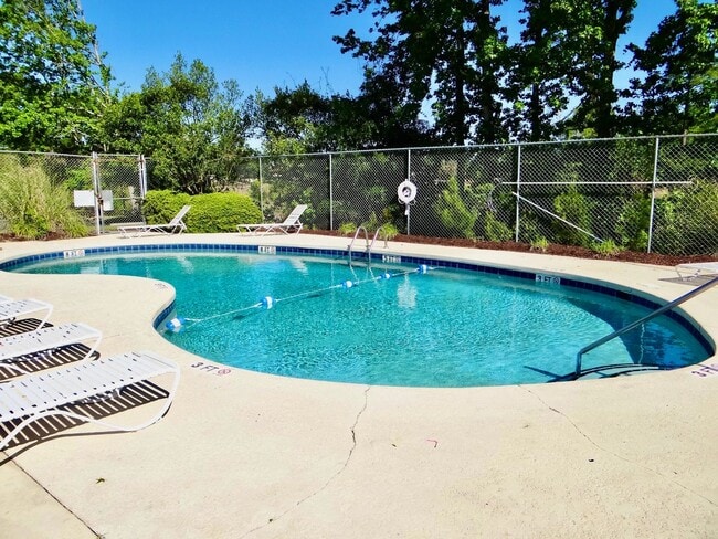 1356 Glenns Bay Rd in Myrtle Beach, SC - Building Photo - Building Photo