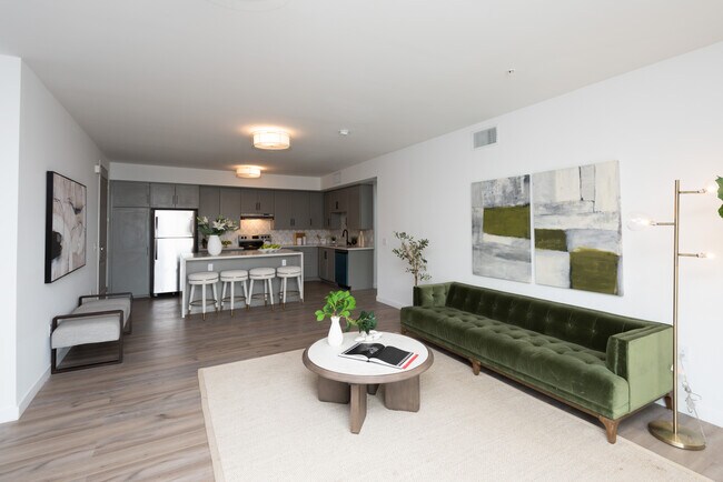The Greenly in Los Angeles, CA - Building Photo - Building Photo