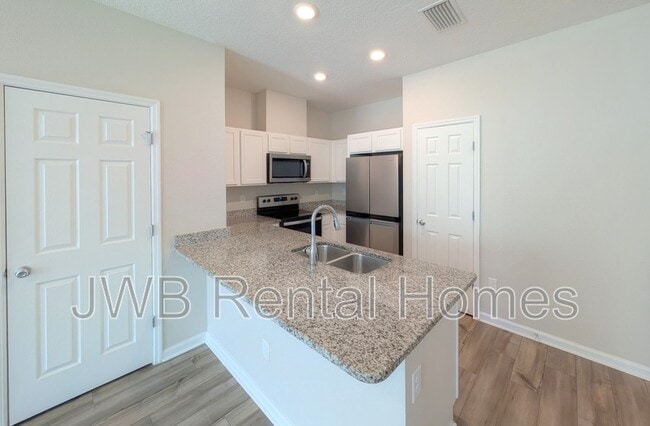 9850 Fiddleback Ln in Jacksonville, FL - Building Photo - Building Photo