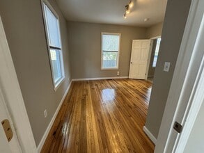 49 Paradise Rd in Swampscott, MA - Building Photo - Building Photo