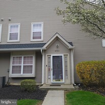 4705 Grenwich Ln in Mount Laurel, NJ - Building Photo