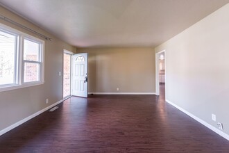 3317 S Jefferson Ave in Springfield, MO - Foto de edificio - Building Photo
