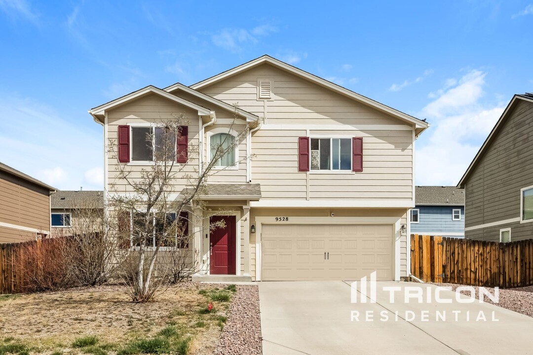 9528 Copper Canyon Ln in Colorado Springs, CO - Building Photo