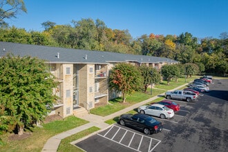 Fairlawn Apartments in Dundalk, MD - Building Photo - Building Photo