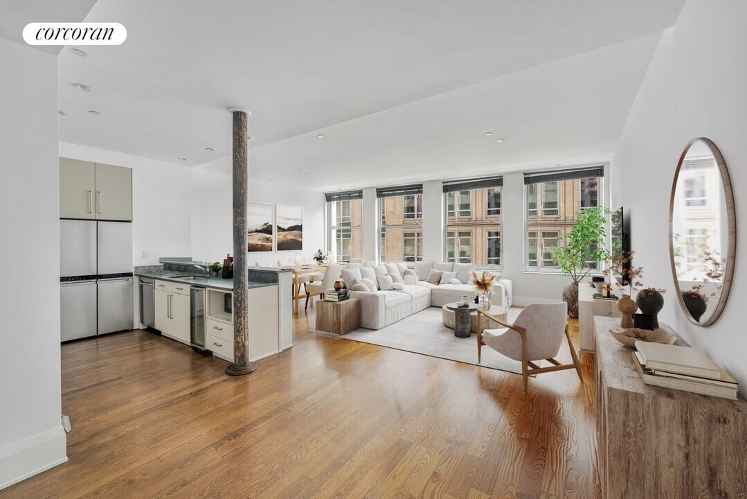 102-104 Fulton St in New York, NY - Building Photo